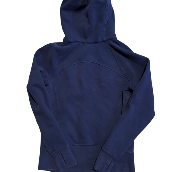 Lululemon Scuba Navy Blue EUC. Size 6 - Picture 2 of 5